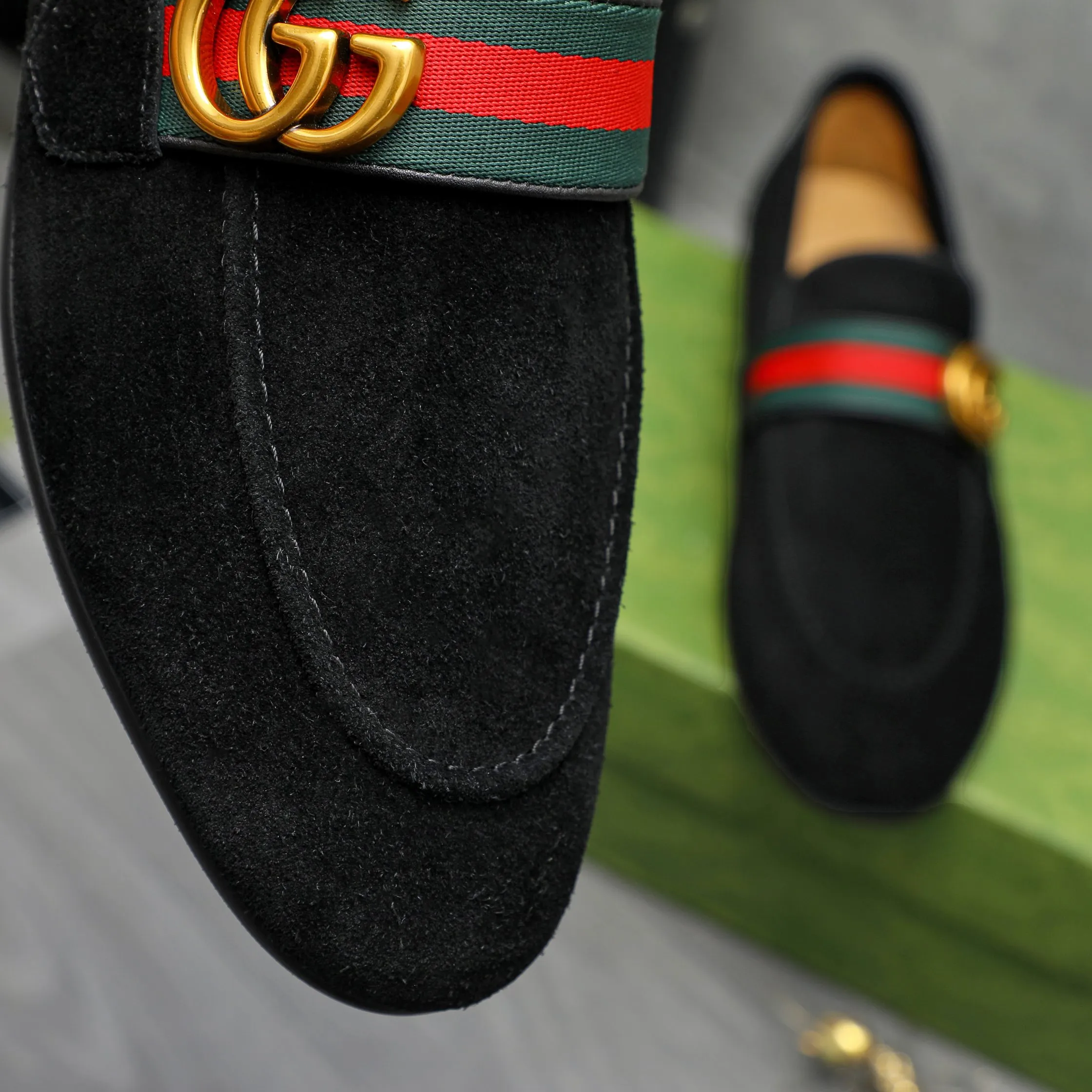 Men's shoes 💰p400 Product trademark: GUCCI "Gucci" business casual leather shoes Regular size: 38-46 (38.45.46 is custom-made and non-returnable) Product material: Selected suede cowhide with webbing upper, cowhide lining, original rubber outsole